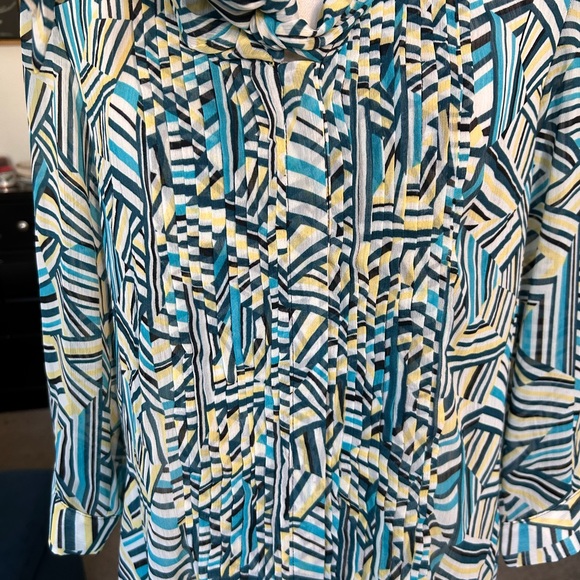 NWT Banana Republic sheer Blue Green 3/4 Sleeve blouse front Bow Lightweight M - Picture 4 of 13